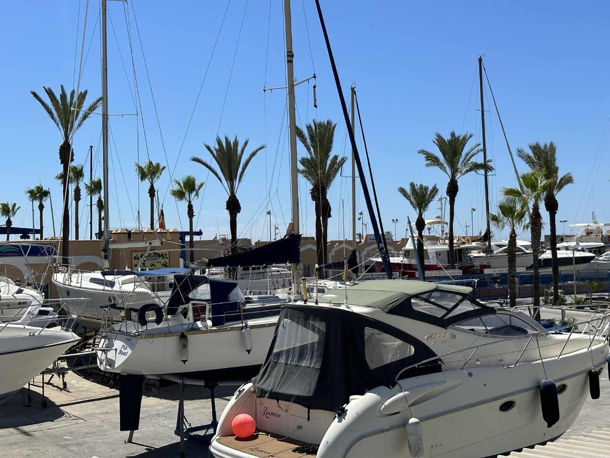 Estudio Pyr Privado Frente Al Puerto De Fuengirola Eksteriør bilde